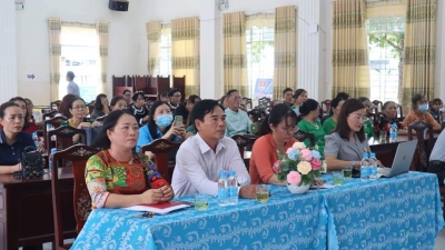 Các đại biểu tham dự Chương trình giao lưu Văn hóa văn nghệ các Dân tộc trên địa bàn phường Tân Thiện
