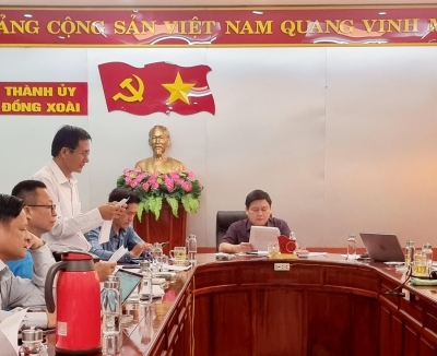 Đồng chí Võ Đăng Khoa, Phó Bí thư Thường trực Thành ủy –  Trưởng Ban chỉ đạo QCDC thành phố Đồng Xoài – chủ trì cuộc họp