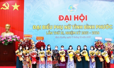 Đoàn đại biểu Hội phụ nữ tỉnh dự Đại hội đại biểu phụ nữ toàn quốc lần thứ XIII, nhiệm kỳ 2022 – 2027