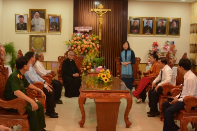 Lãnh đạo tỉnh Bình Phước chúc mừng Giáng sinh năm 2023 và năm mới 2024 tại Tòa Giám mục Ban Mê Thuột