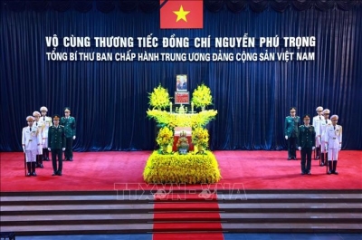 Linh cữu Tổng Bí thư Nguyễn Phú Trọng quàn tại Nhà tang lễ Quốc gia số 5 Trần Thánh Tông, Hà Nội.