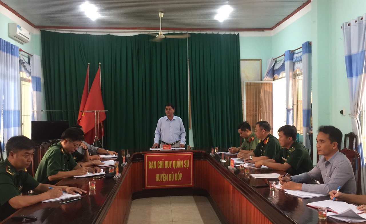 Ban Dân vận tỉnh ủy khảo sát công tác dân vận của các đơn vị lực lượng vũ trang tại huyện Lộc Ninh