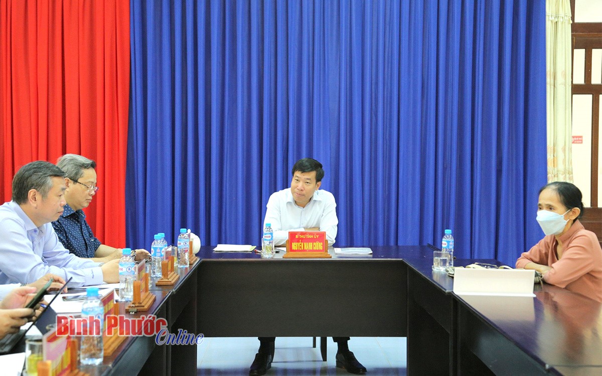 Ủy viên Trung ương Đảng, Bí thư Tỉnh ủy Nguyễn Mạnh Cường phát biểu chỉ đạo tại buổi tiếp công dân Nguồn ảnh: Báo Bình Phước.