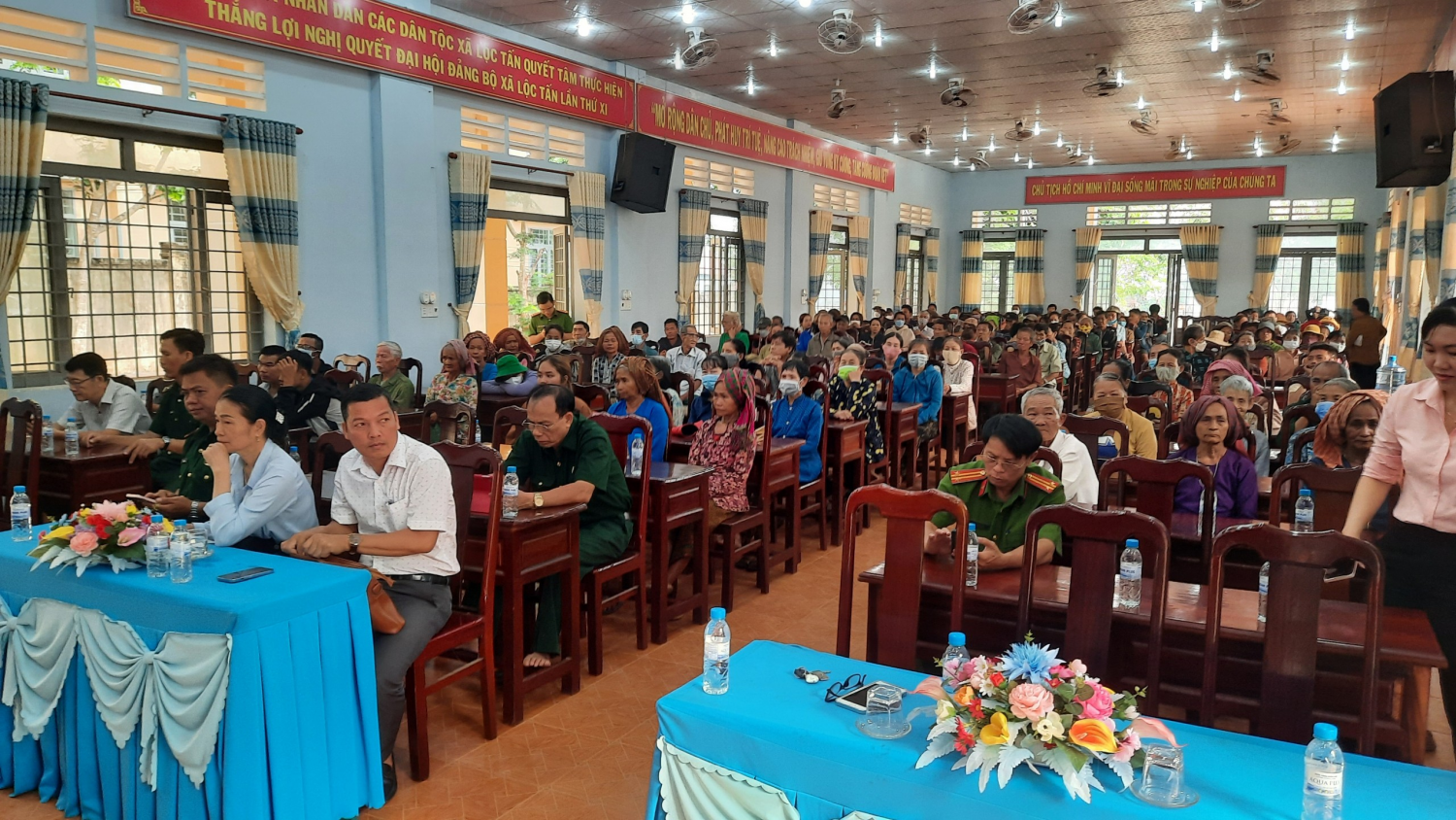 Công an huyện Lộc Ninh phối hợp tổ chức buổi tuyên truyền, phổ biến, giáo dục pháp luật cho nhân dân và cán bộ xã Lộc Tấn, huyện Lộc Ninh