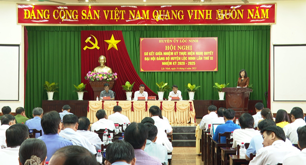 Lộc Ninh: Phát huy vai trò công tác dân vận của hệ thống chính trị  trong phối hợp tuyên truyền, vận động Nhân dân triển khai thực hiện các chương trình, dự án, nhiệm vụ phát triển kinh tế-xã hội trên địa bàn huyện