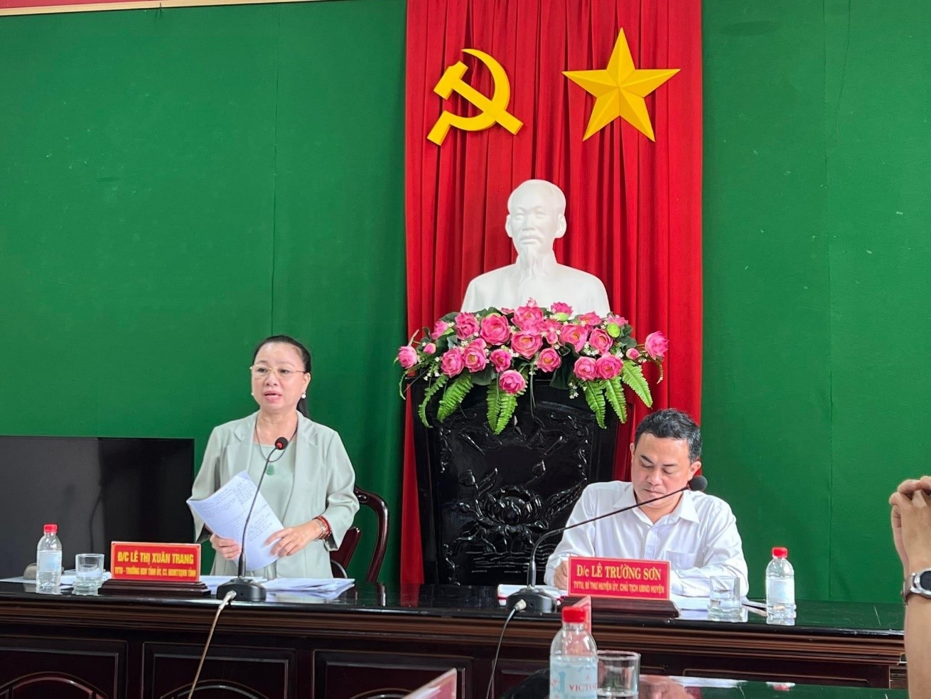 UVBTV Tỉnh ủy, Trưởng Ban Dân vận, Chủ tịch Ủy ban MTTQ Việt Nam tỉnh Lê Thị Xuân Trang phát biểu tại buổi làm việc